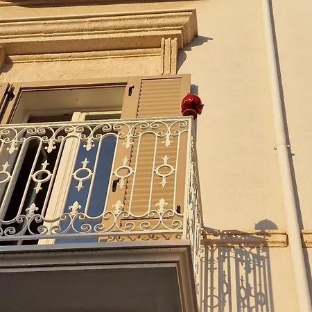 Ion Luxury Pensión 3*